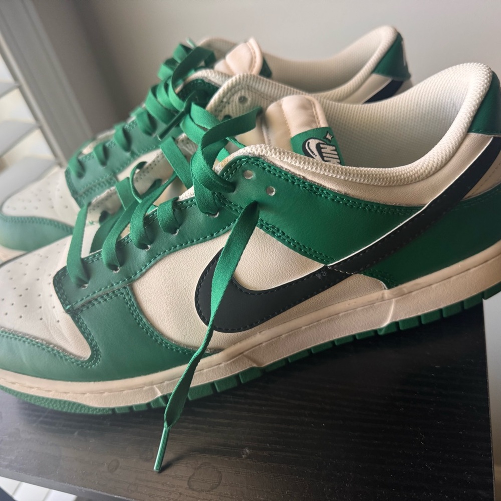 Nike dunks low